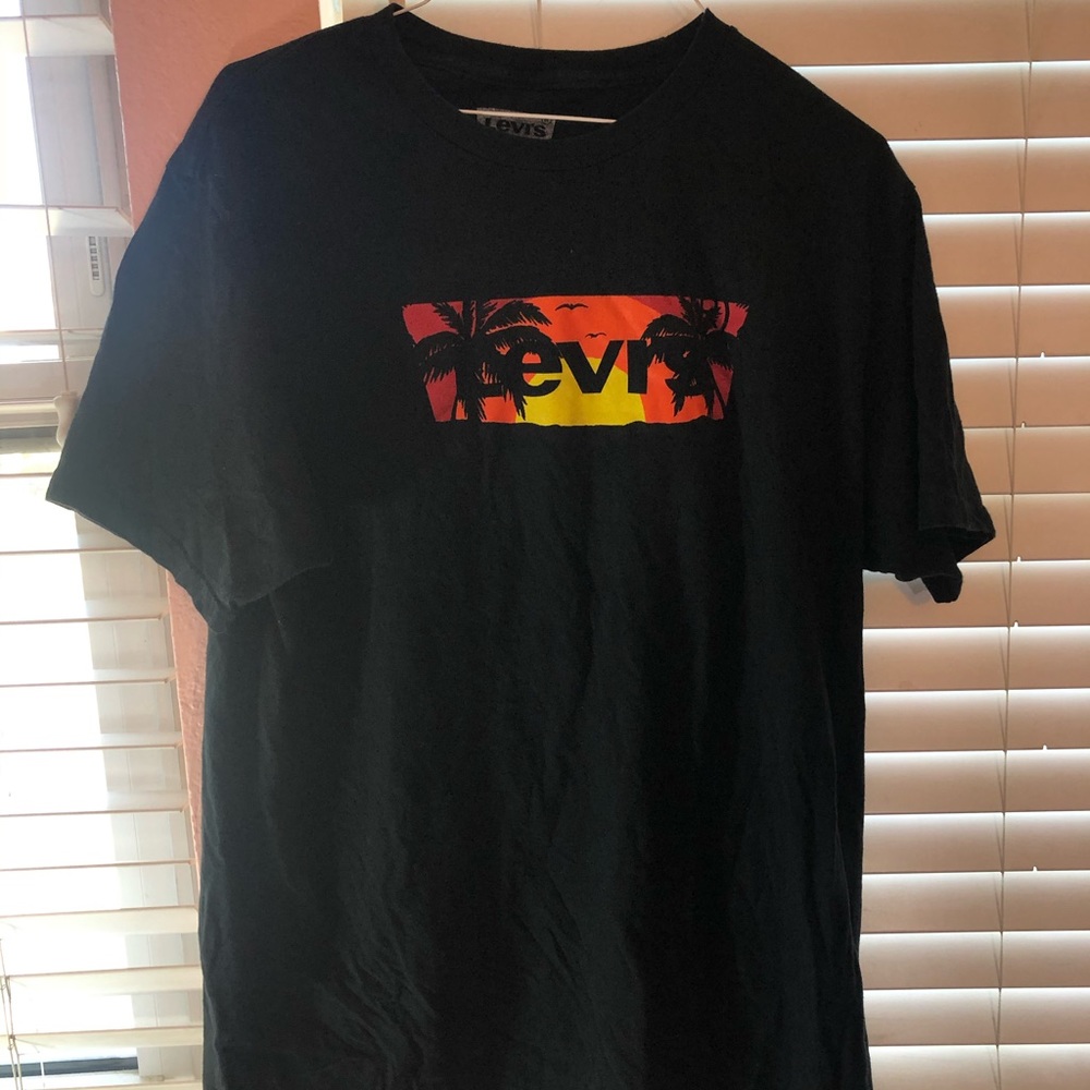 sunset Levi’s top